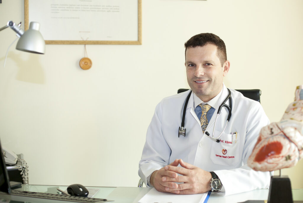 contact-prof-dr-uwe-klima-cardiac-thoracic-vascular-surgeon-in-dubai